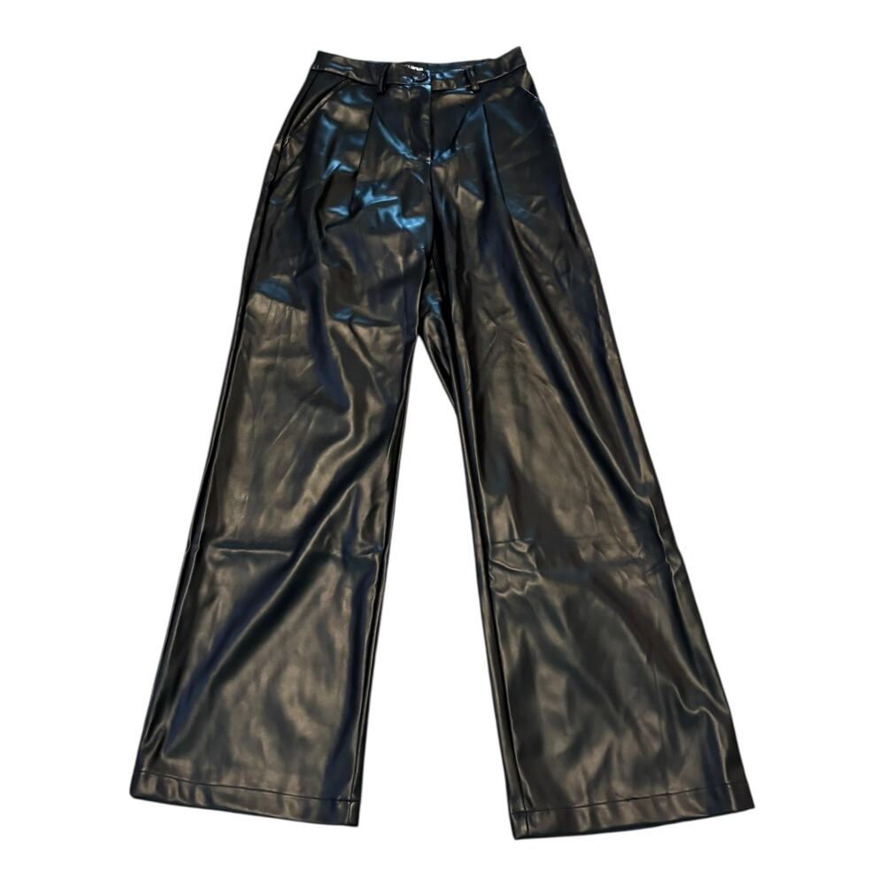 Fashion Nova Black Cropped Pants